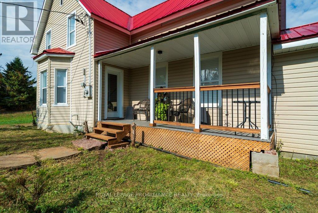 5948 Ardoch Road Property Photo 8