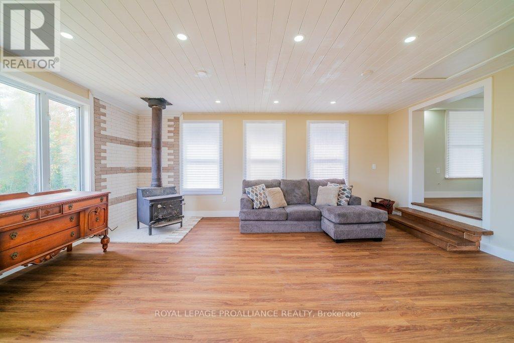 5948 Ardoch Road Property Photo 21