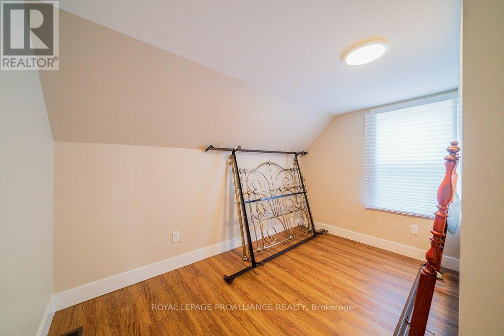 5948 Ardoch Road Property Photo 26