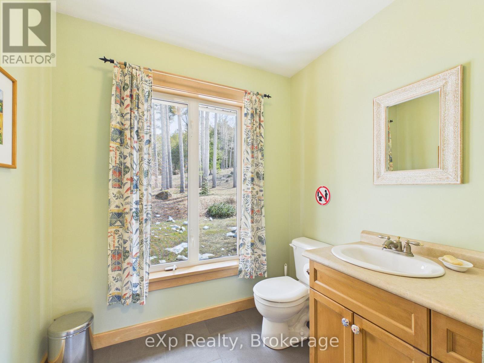 303709 South Line Property Photo 23