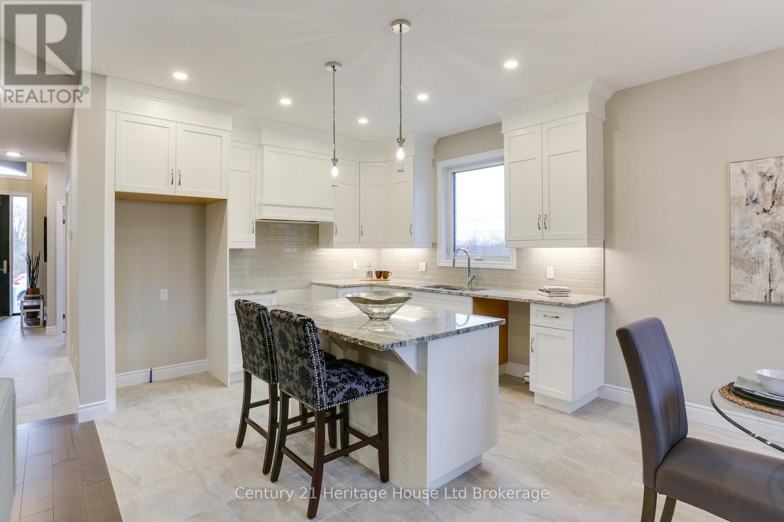114 Beech Boulevard Property Photo 8