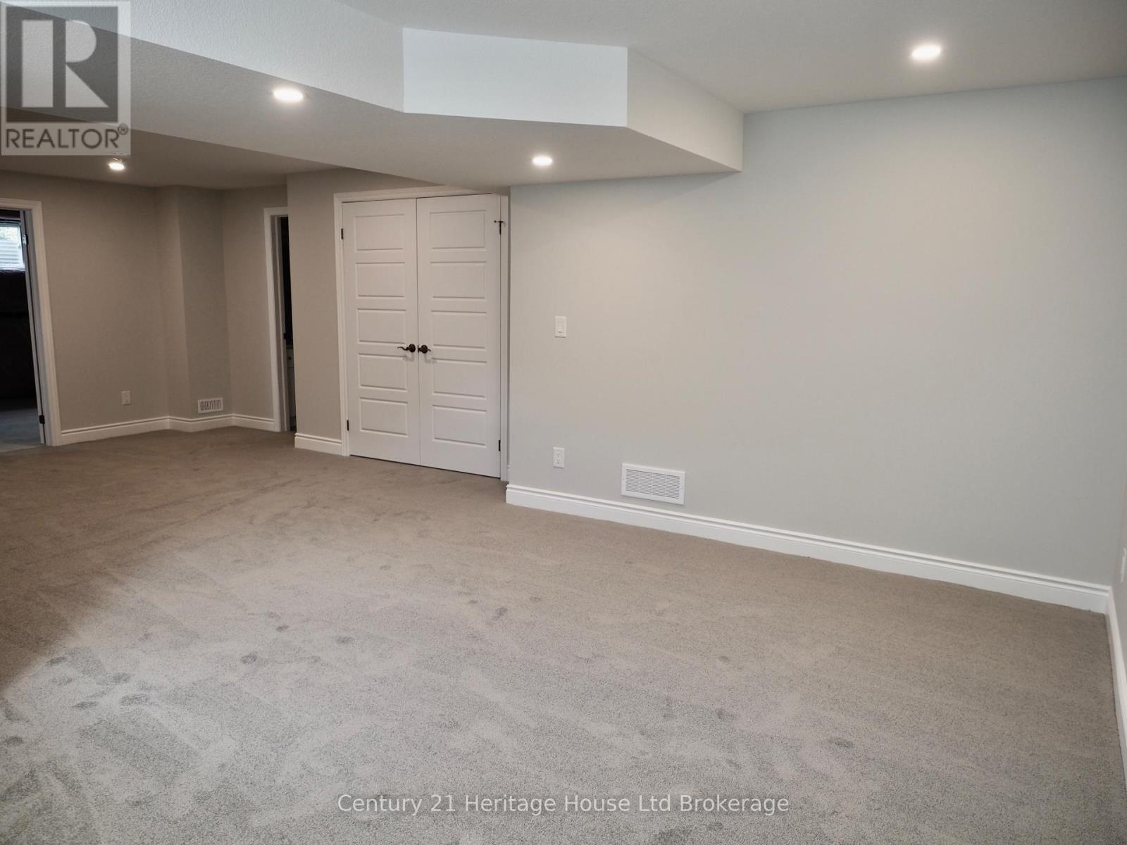 114 Beech Boulevard Property Photo 28