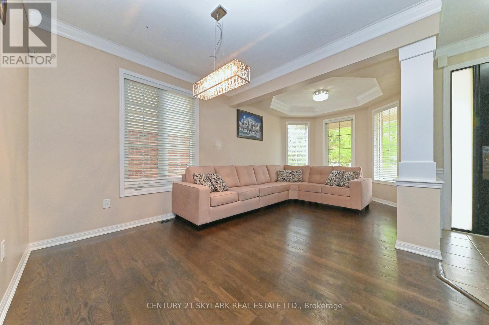 24 Dalton Drive Property Photo 6
