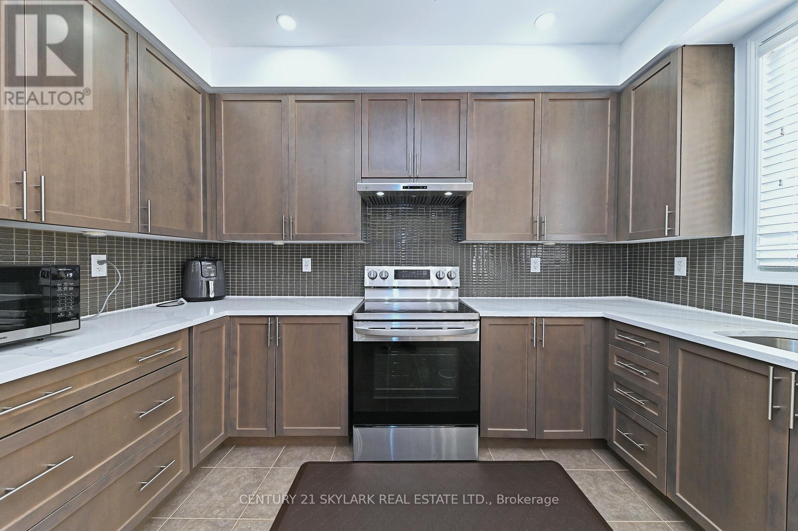 24 Dalton Drive Property Photo 15