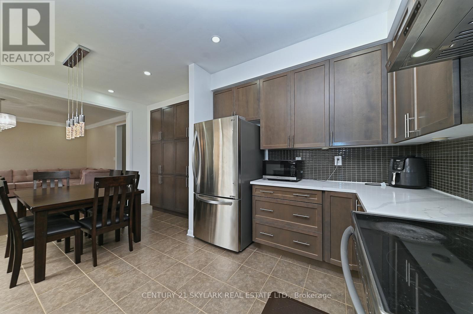 24 Dalton Drive Property Photo 16
