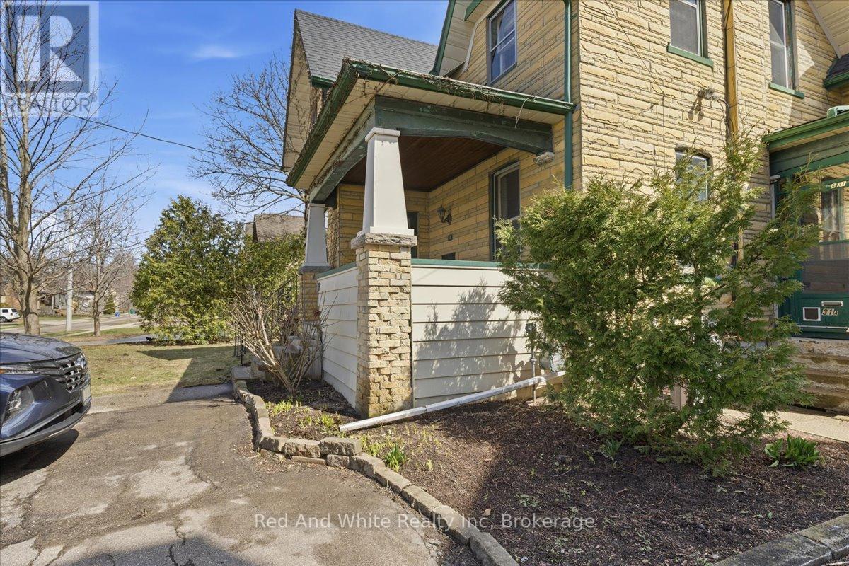31 Bingeman Street Property Photo 3
