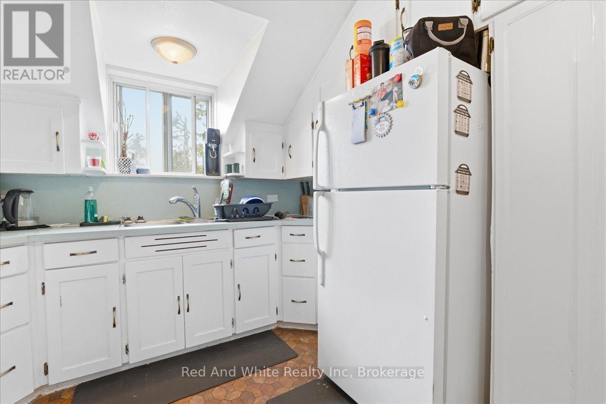 31 Bingeman Street Property Photo 10