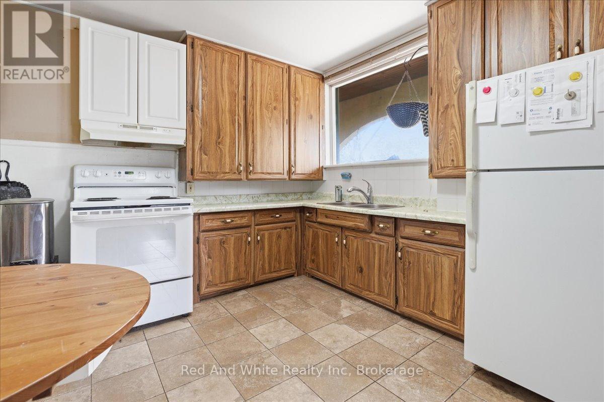 31 Bingeman Street Property Photo 19