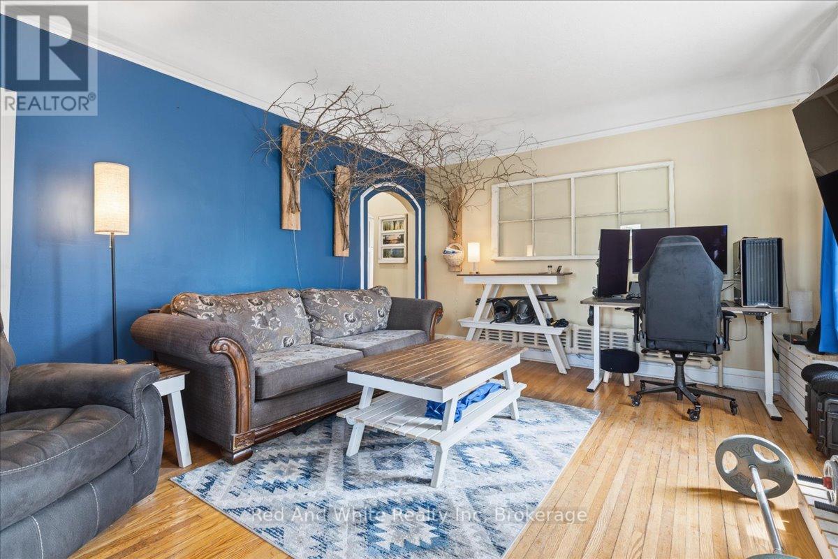 31 Bingeman Street Property Photo 24