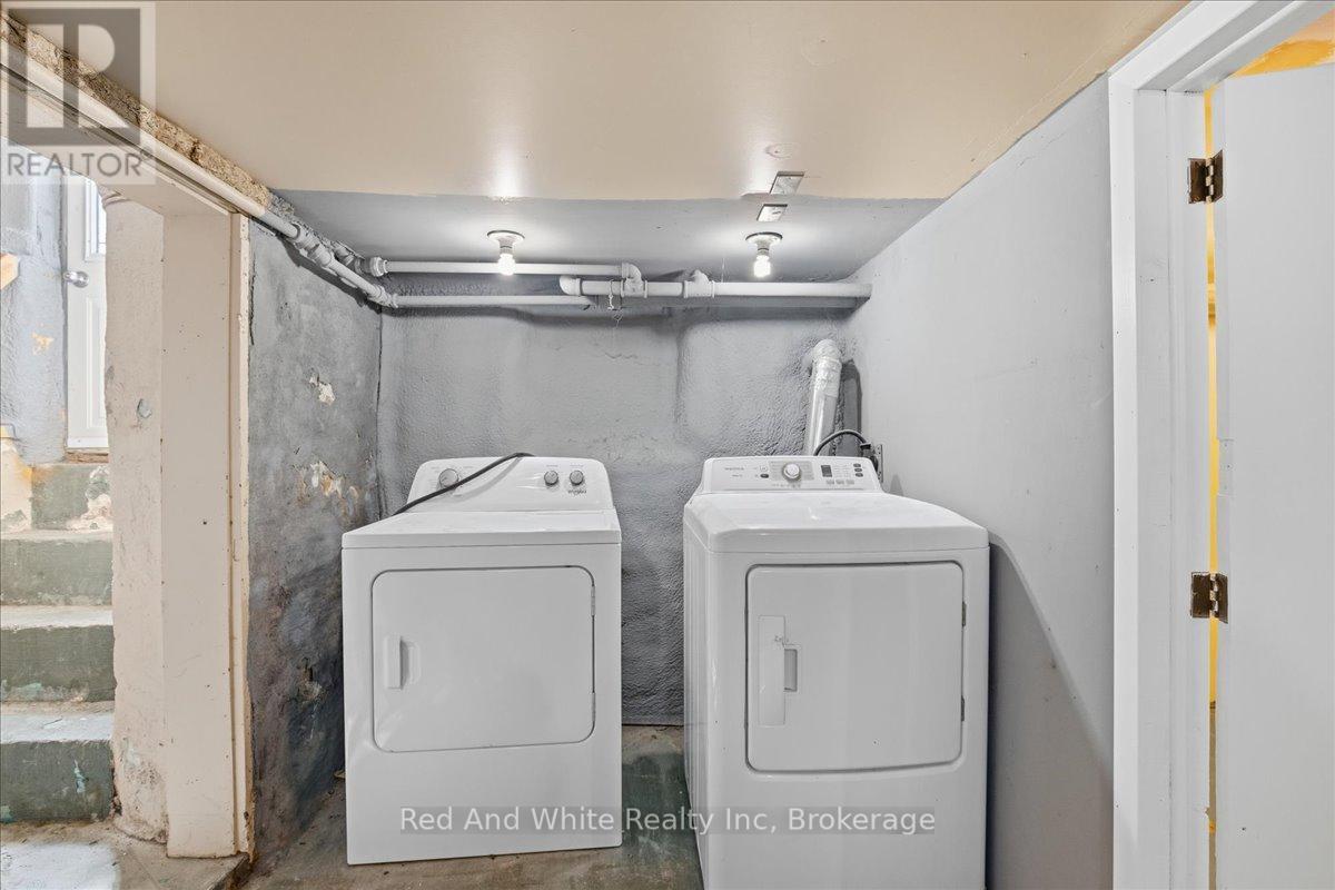 31 Bingeman Street Property Photo 26