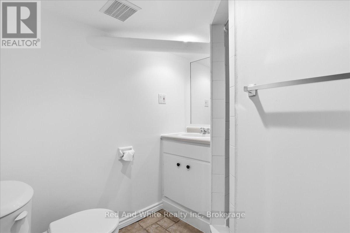 31 Bingeman Street Property Photo 28