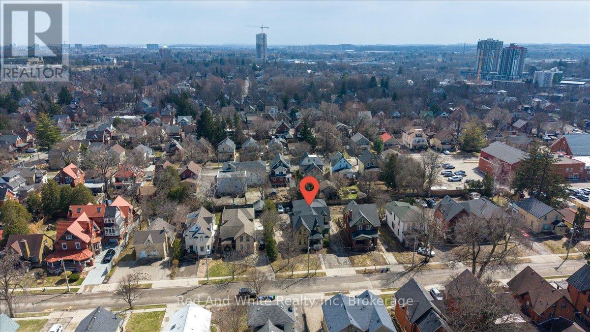 31 Bingeman Street Property Photo 44
