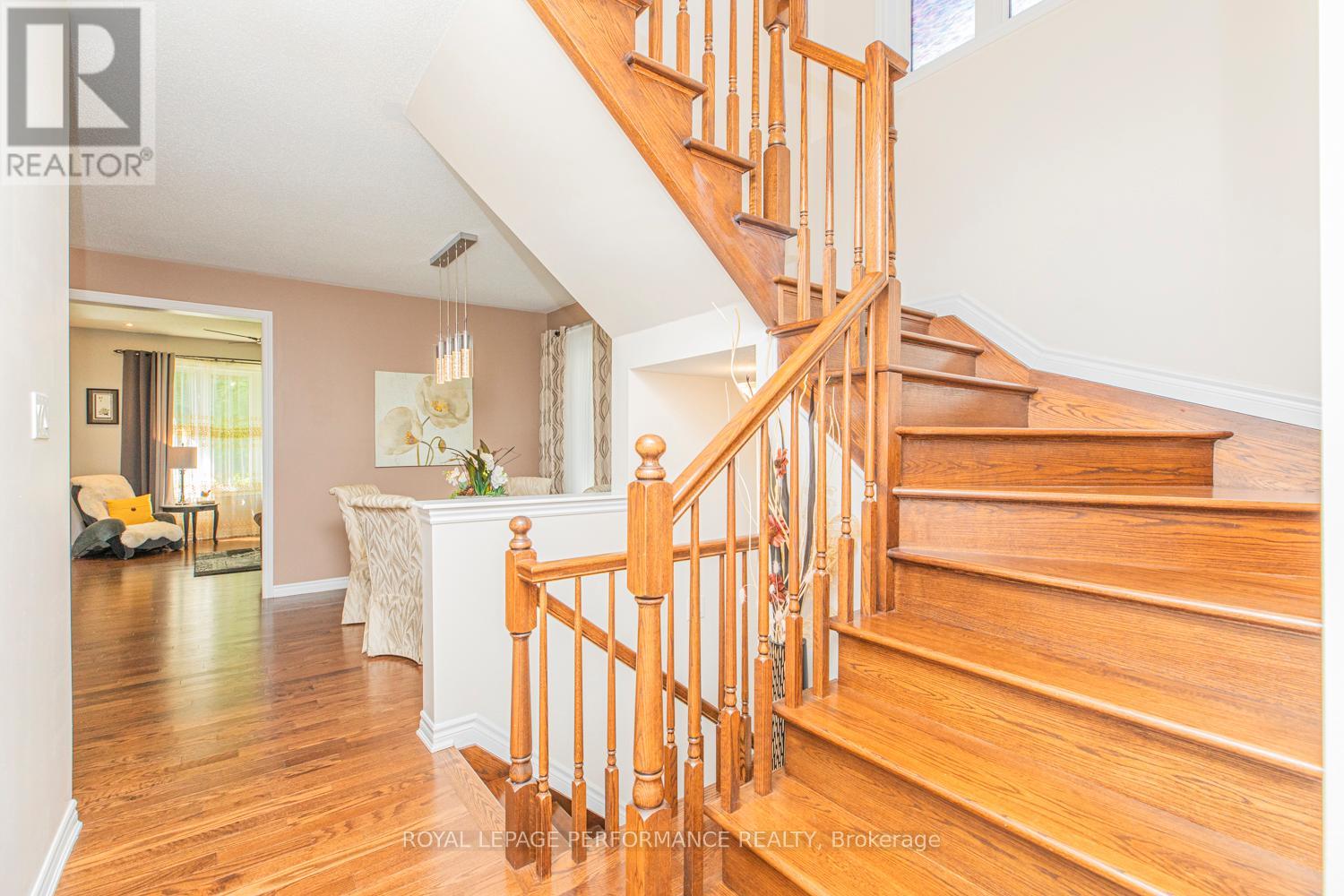 30 Summitview Drive Property Photo 5