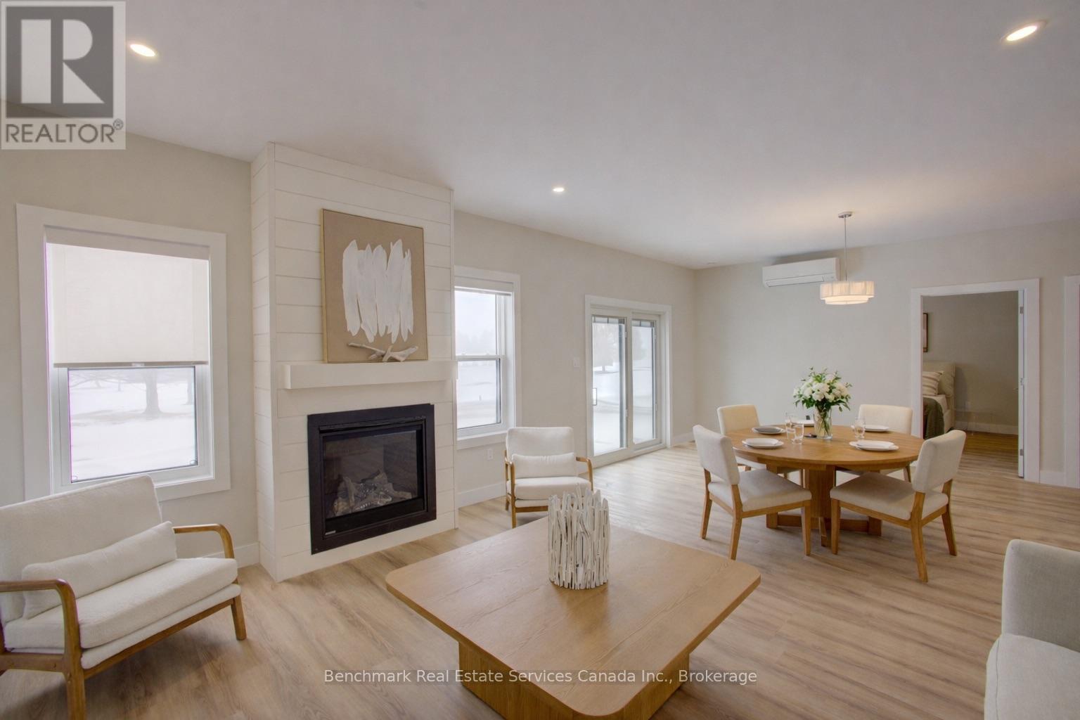 54 - 1182 Queen Street Property Photo 9