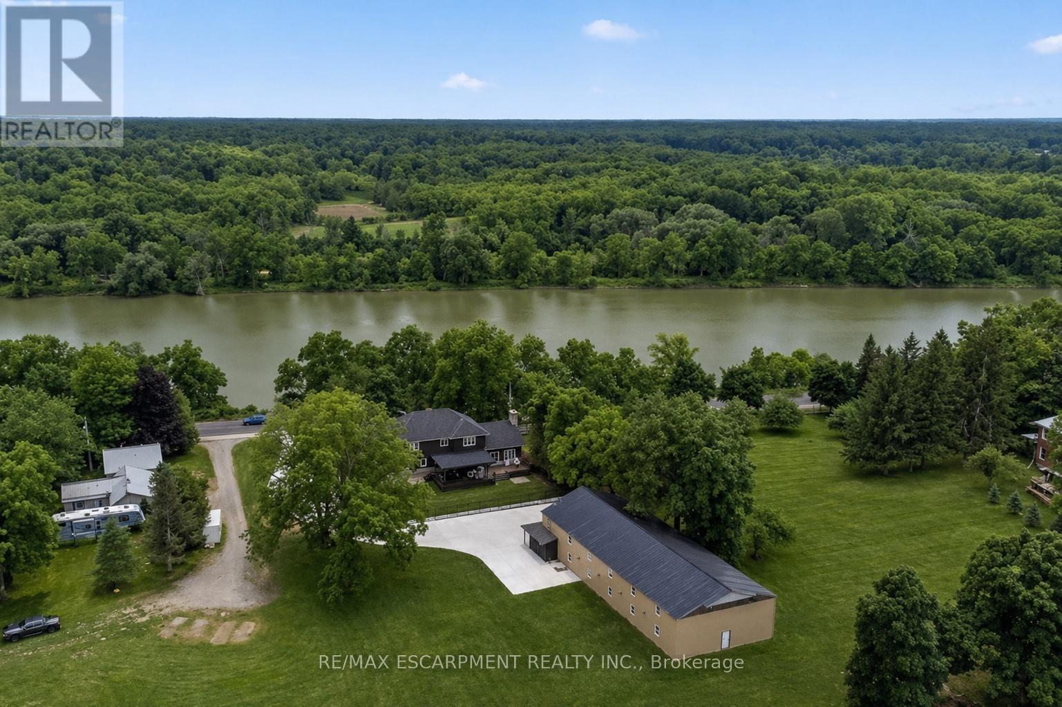 2210 Highway 54 Property Photo 4
