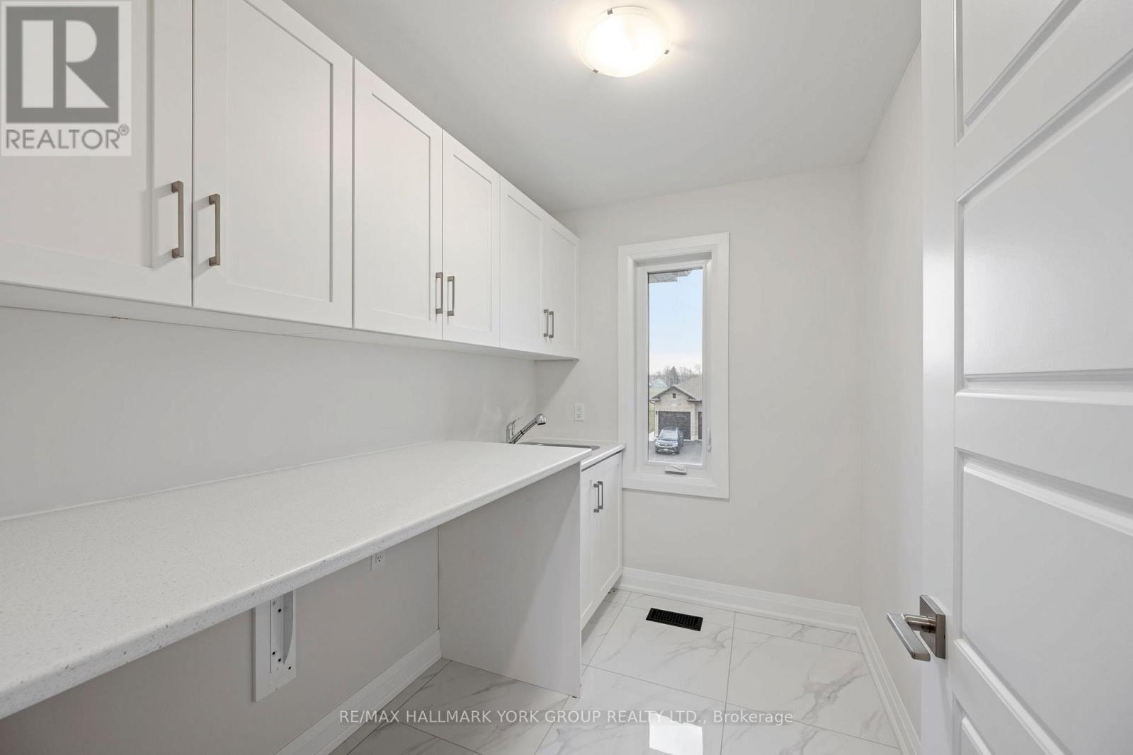 3 Bouw Street Property Photo 21