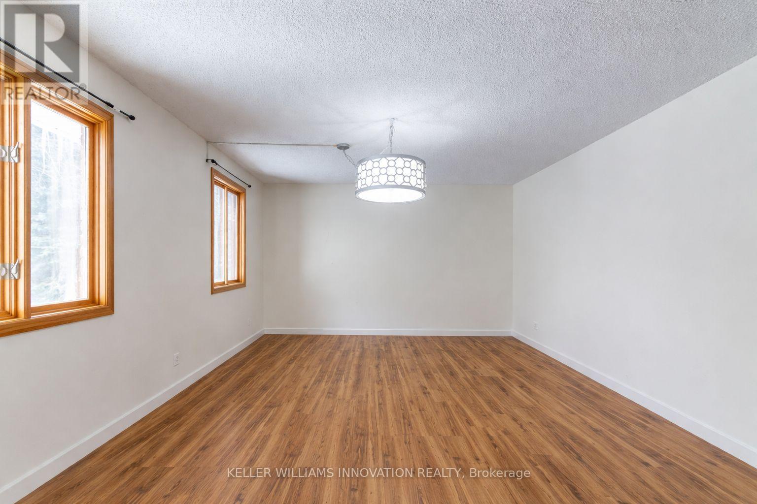 104 Henry Street Property Photo 5