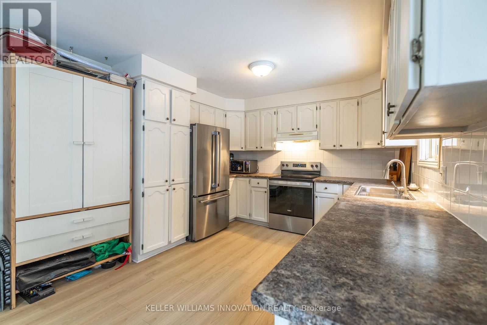 104 Henry Street Property Photo 12