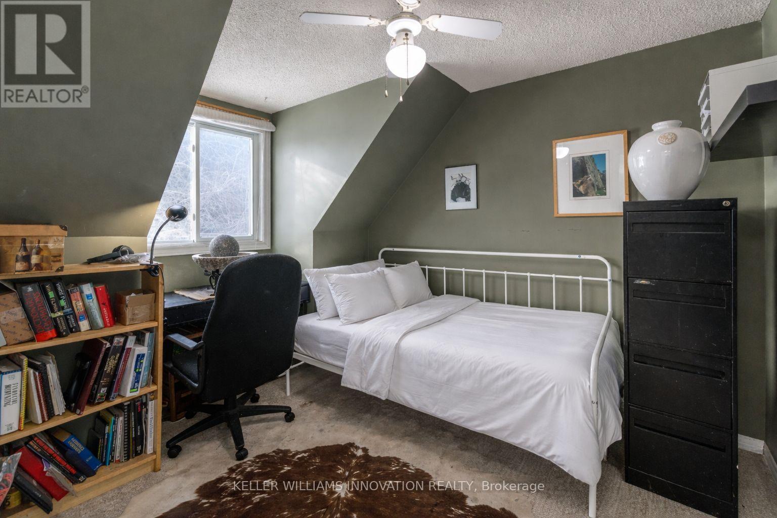 104 Henry Street Property Photo 15