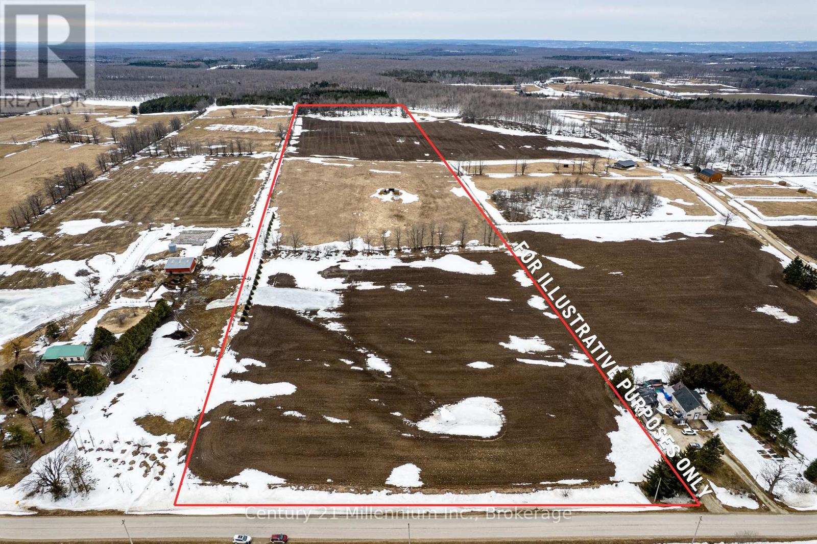 595298 4th Line Property Photo 1