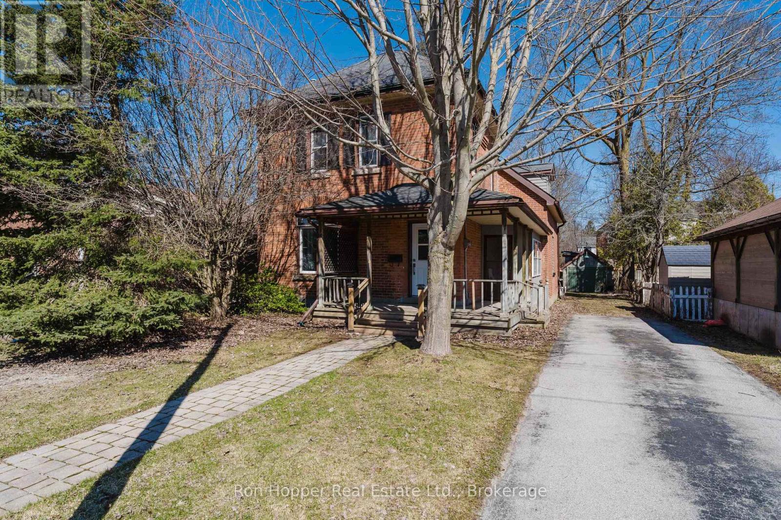 682 7th St A East Street Property Photo 1