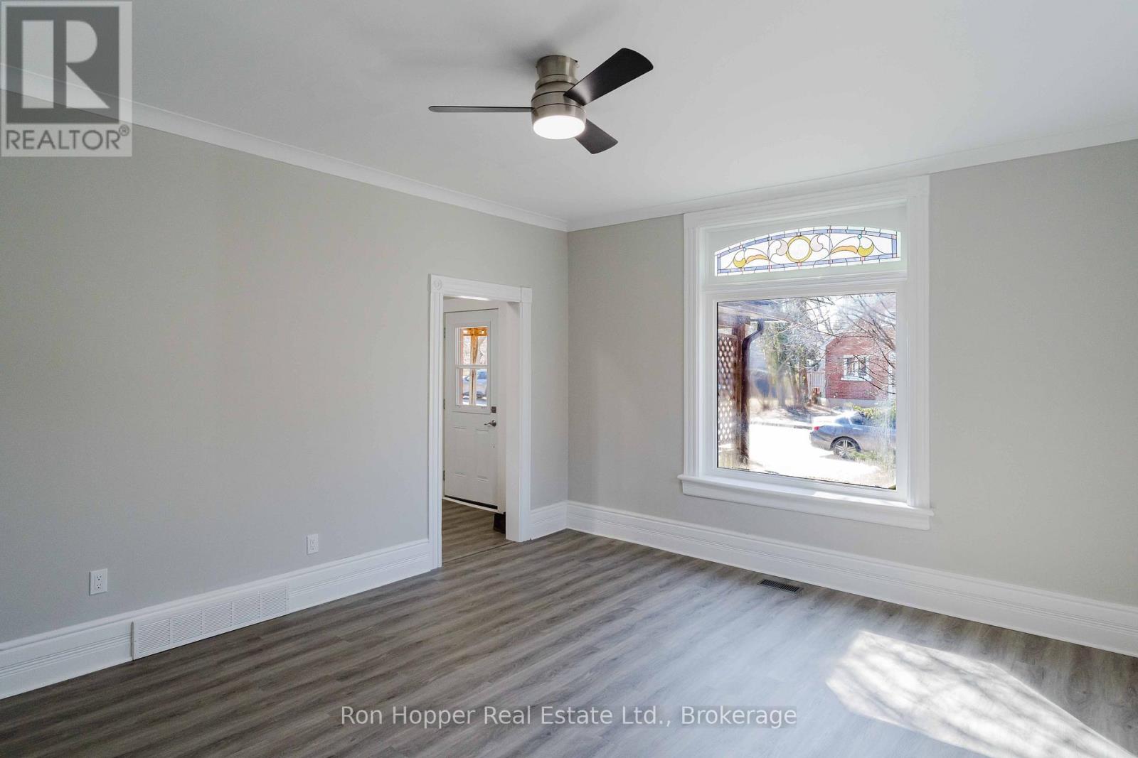 682 7th St A East Street Property Photo 5