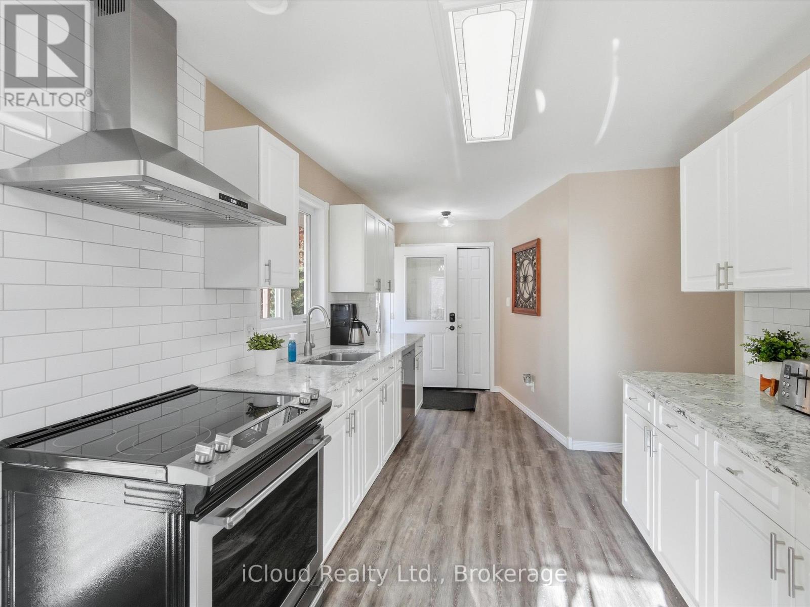 6 Springhill Road Property Photo 3
