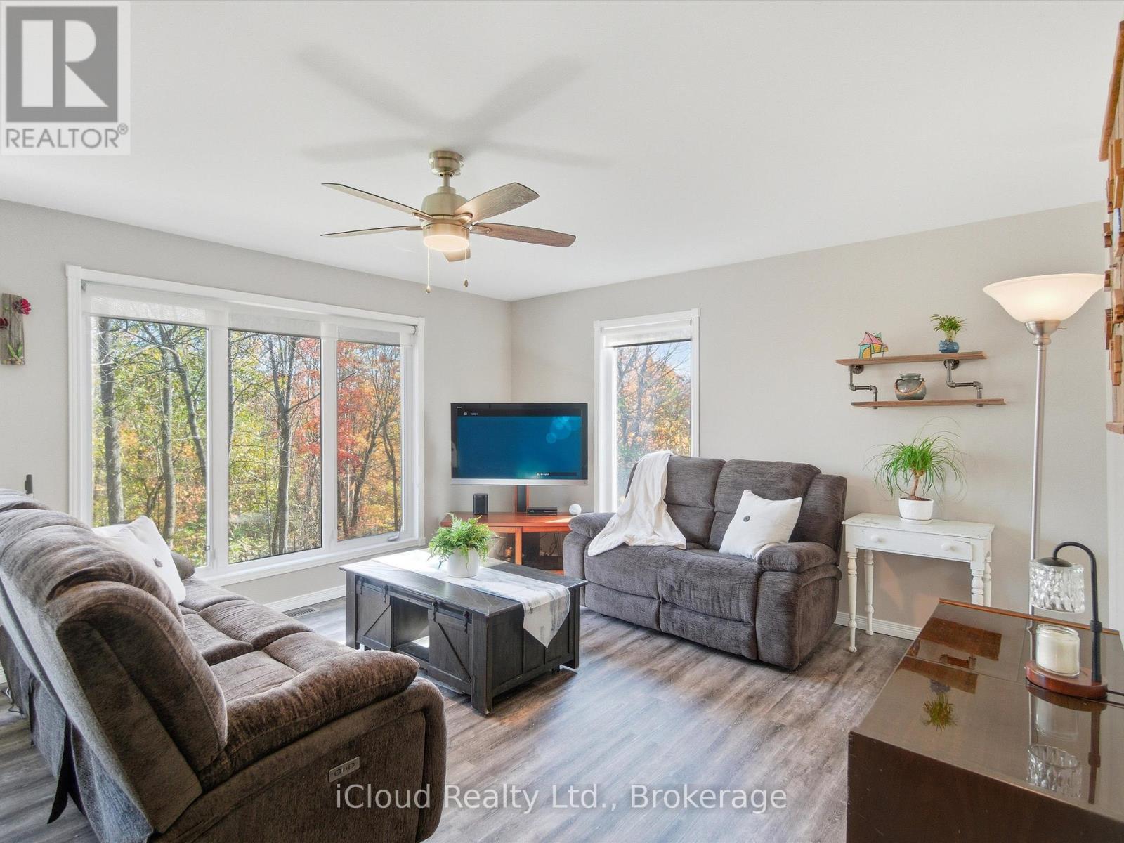 6 Springhill Road Property Photo 8