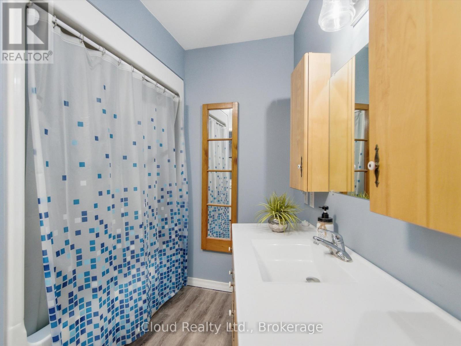 6 Springhill Road Property Photo 14