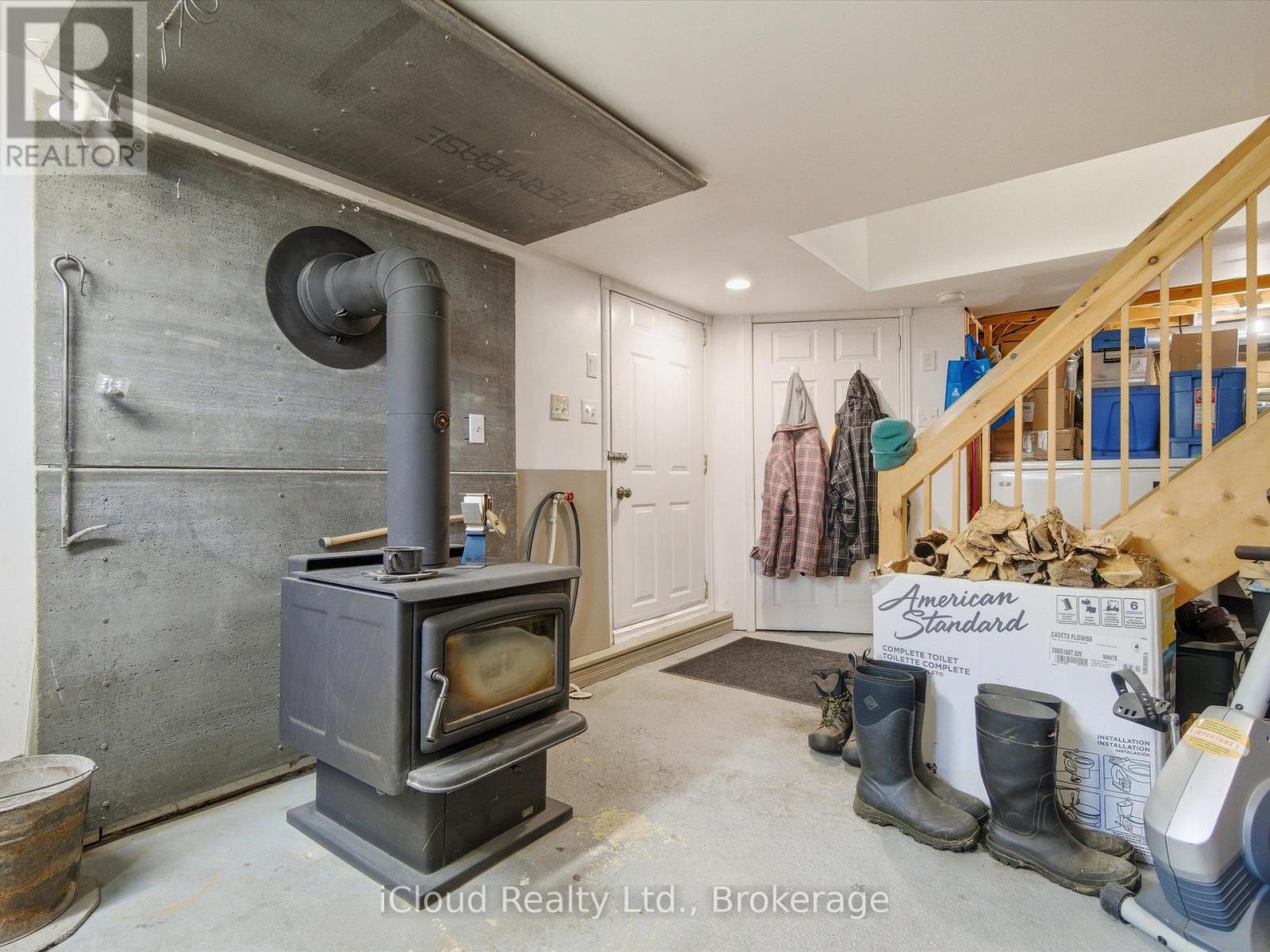 6 Springhill Road Property Photo 19