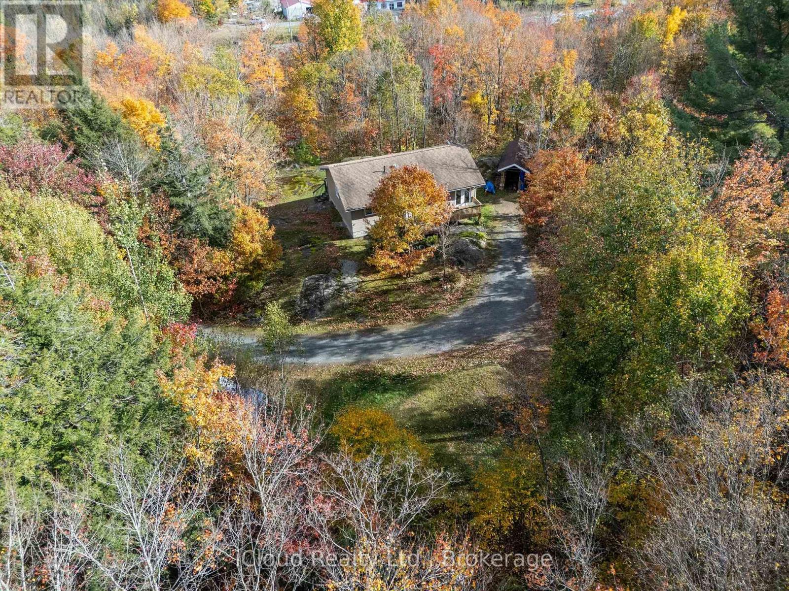 6 Springhill Road Property Photo 33
