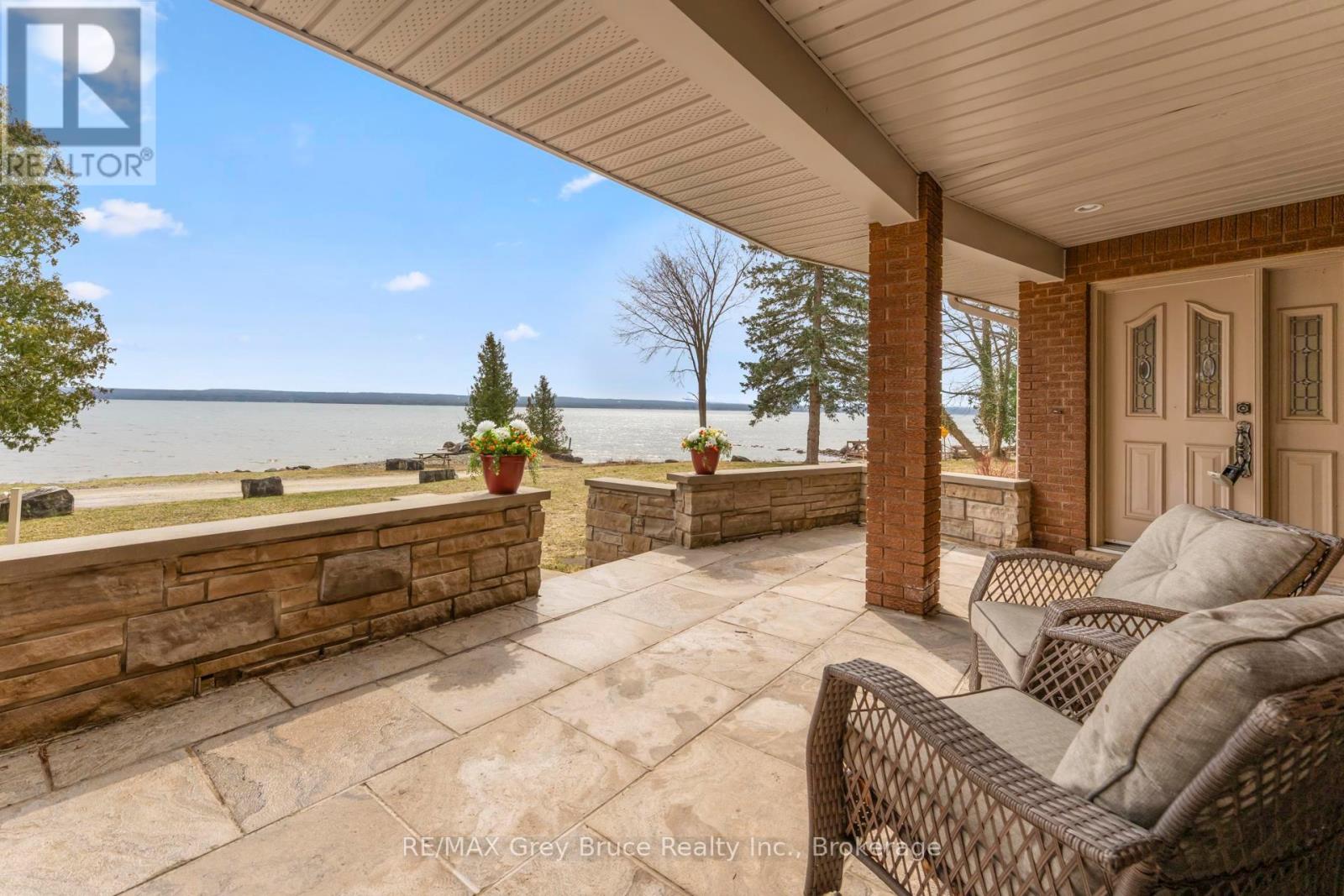122 Cottage Lane Property Photo 4