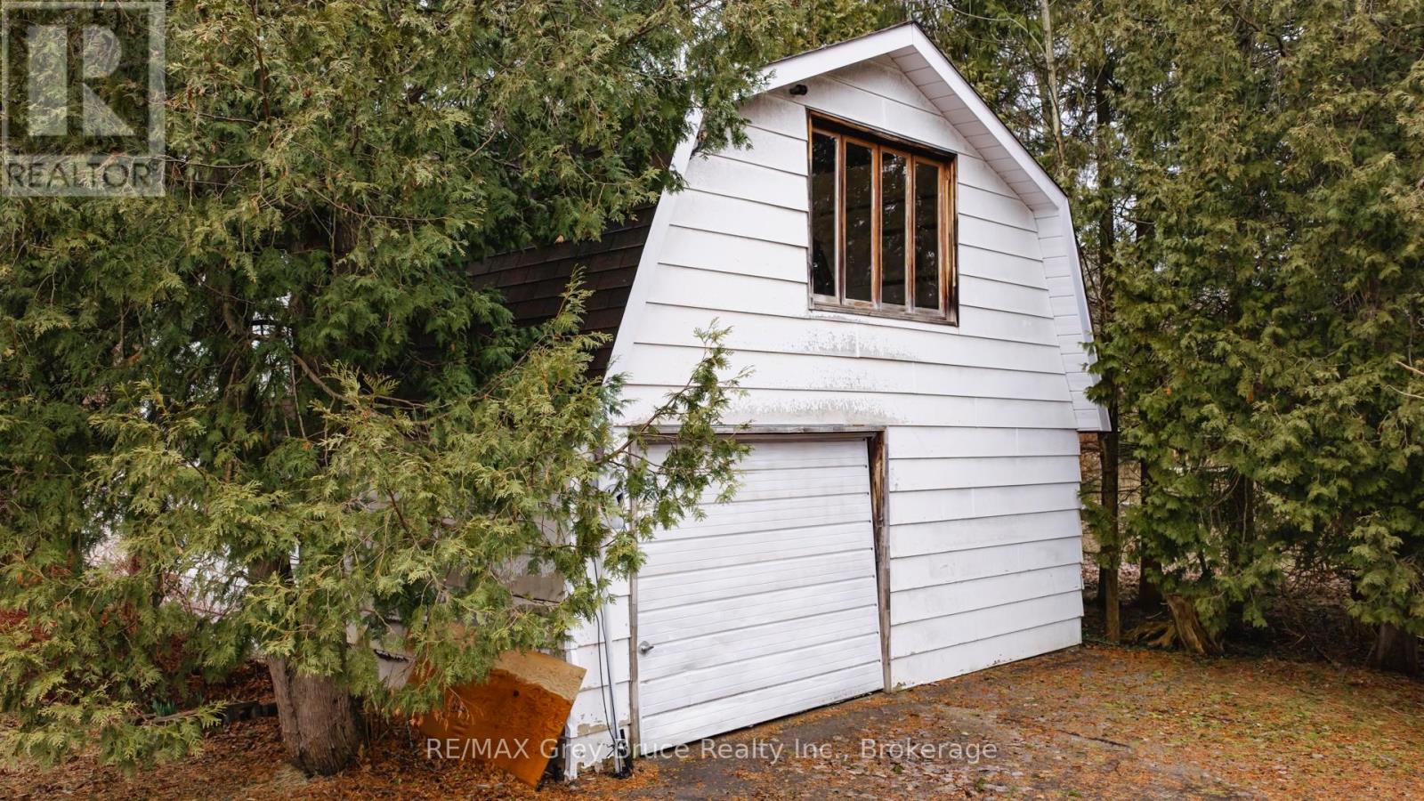122 Cottage Lane Property Photo 9