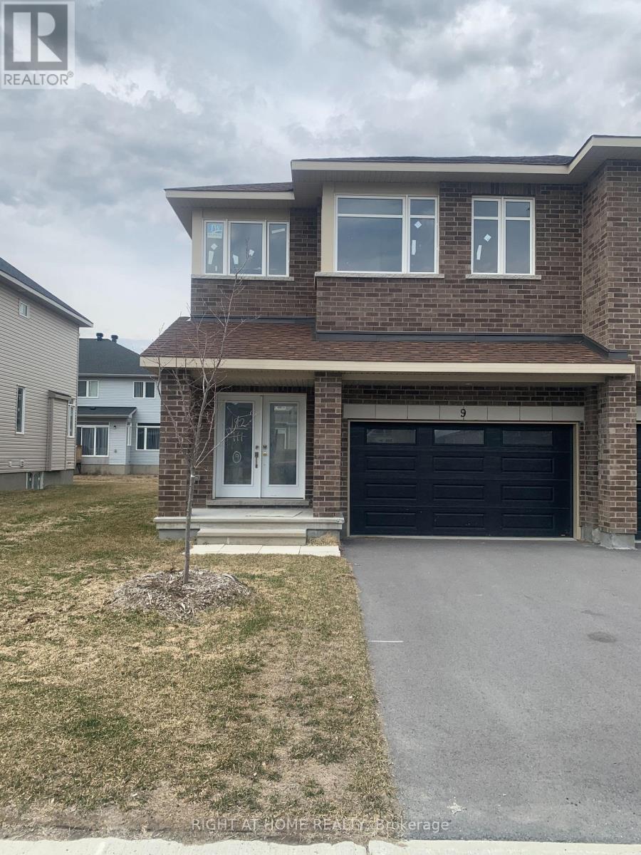 9 WYLIE WAY Property Photo 1