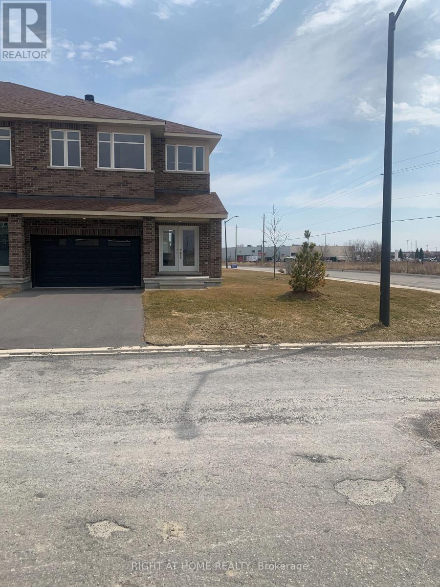 2 WYLIE WAY Property Photo 1