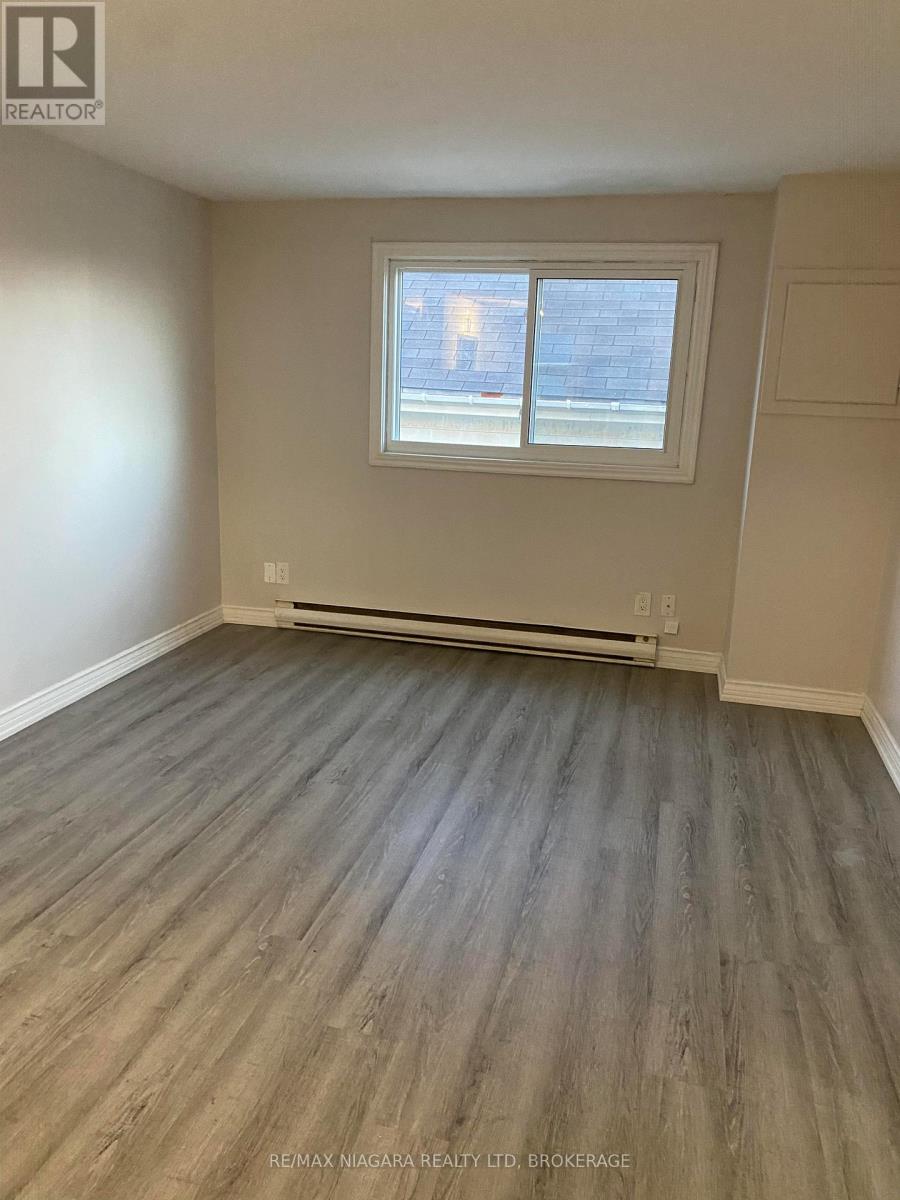 42 Vine Street Property Photo 7