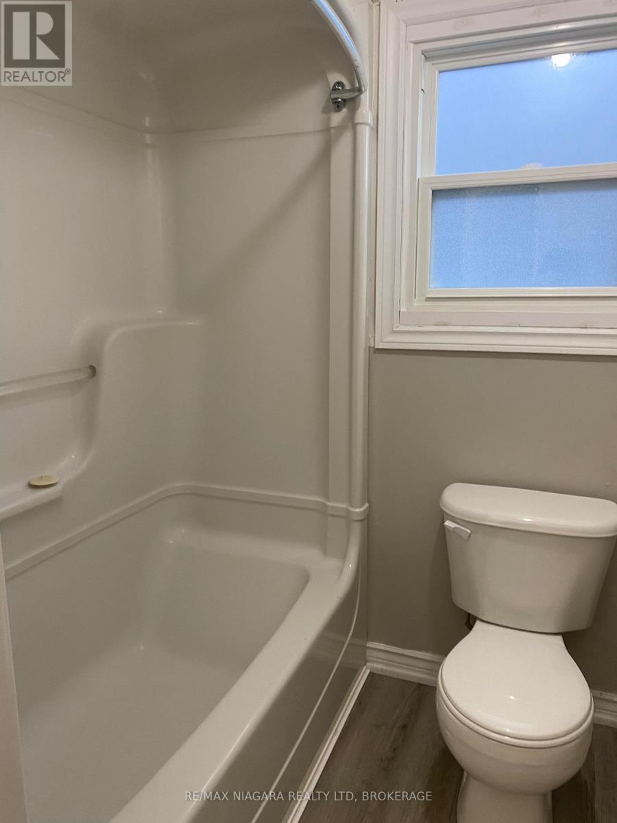 42 Vine Street Property Photo 9