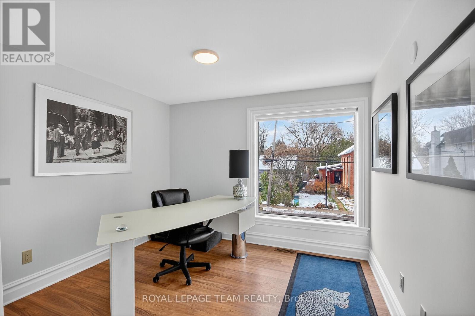 629 St Lawrence Street Property Photo 6