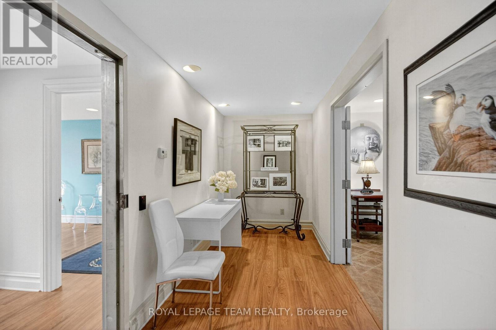 629 St Lawrence Street Property Photo 8