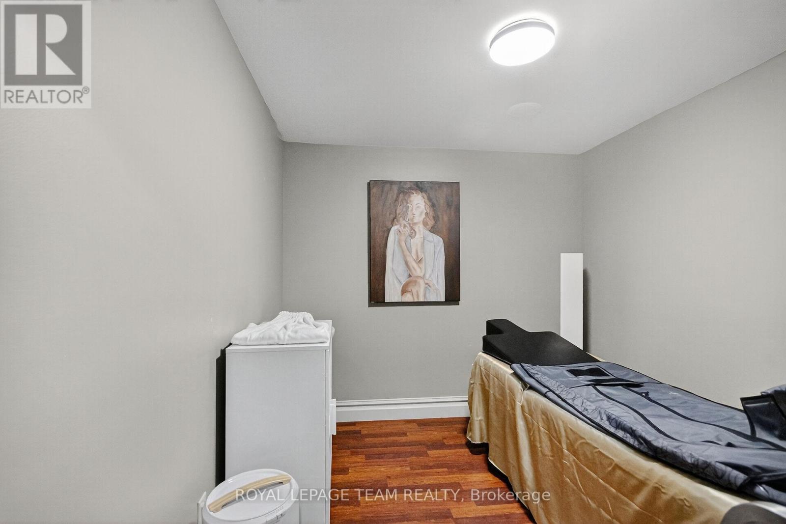 629 St Lawrence Street Property Photo 16