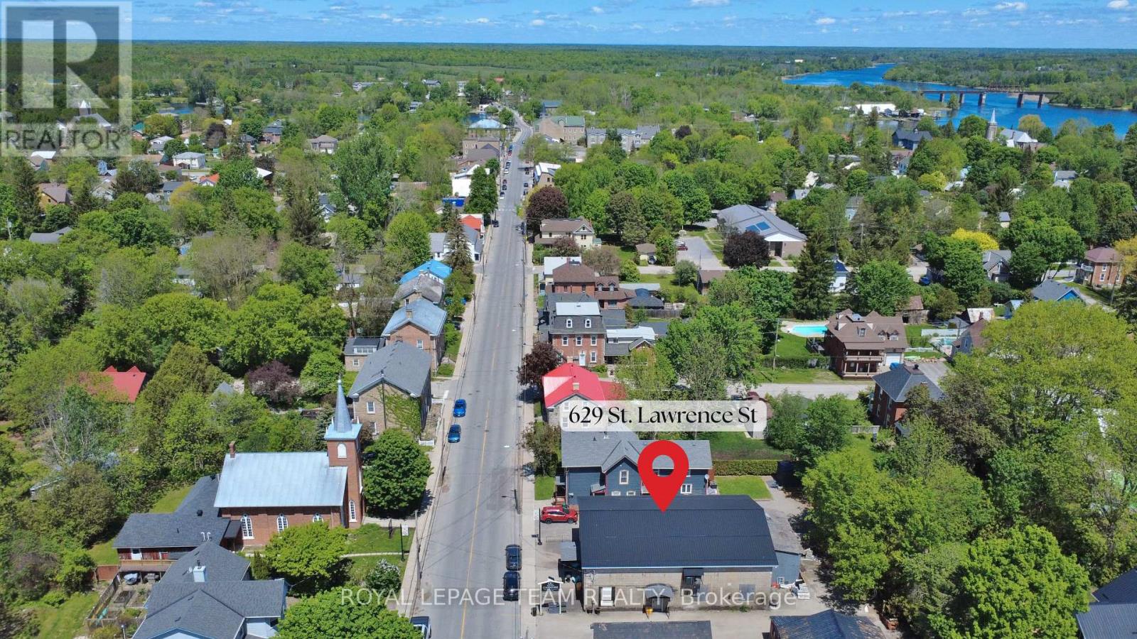 629 St Lawrence Street Property Photo 36