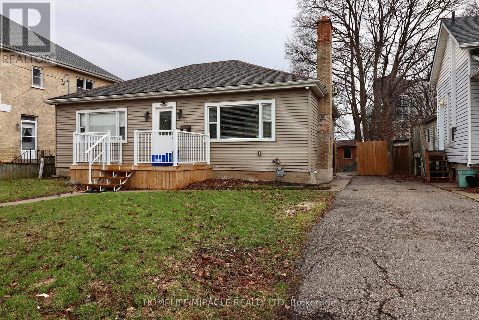 80 Roseview Avenue Property Photo 4