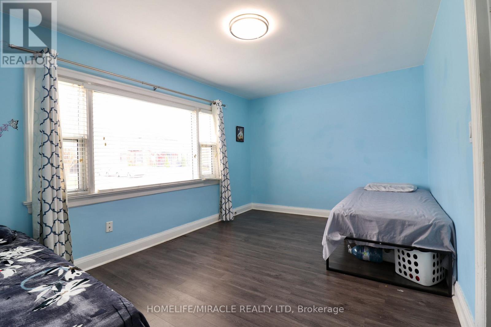 80 Roseview Avenue Property Photo 6