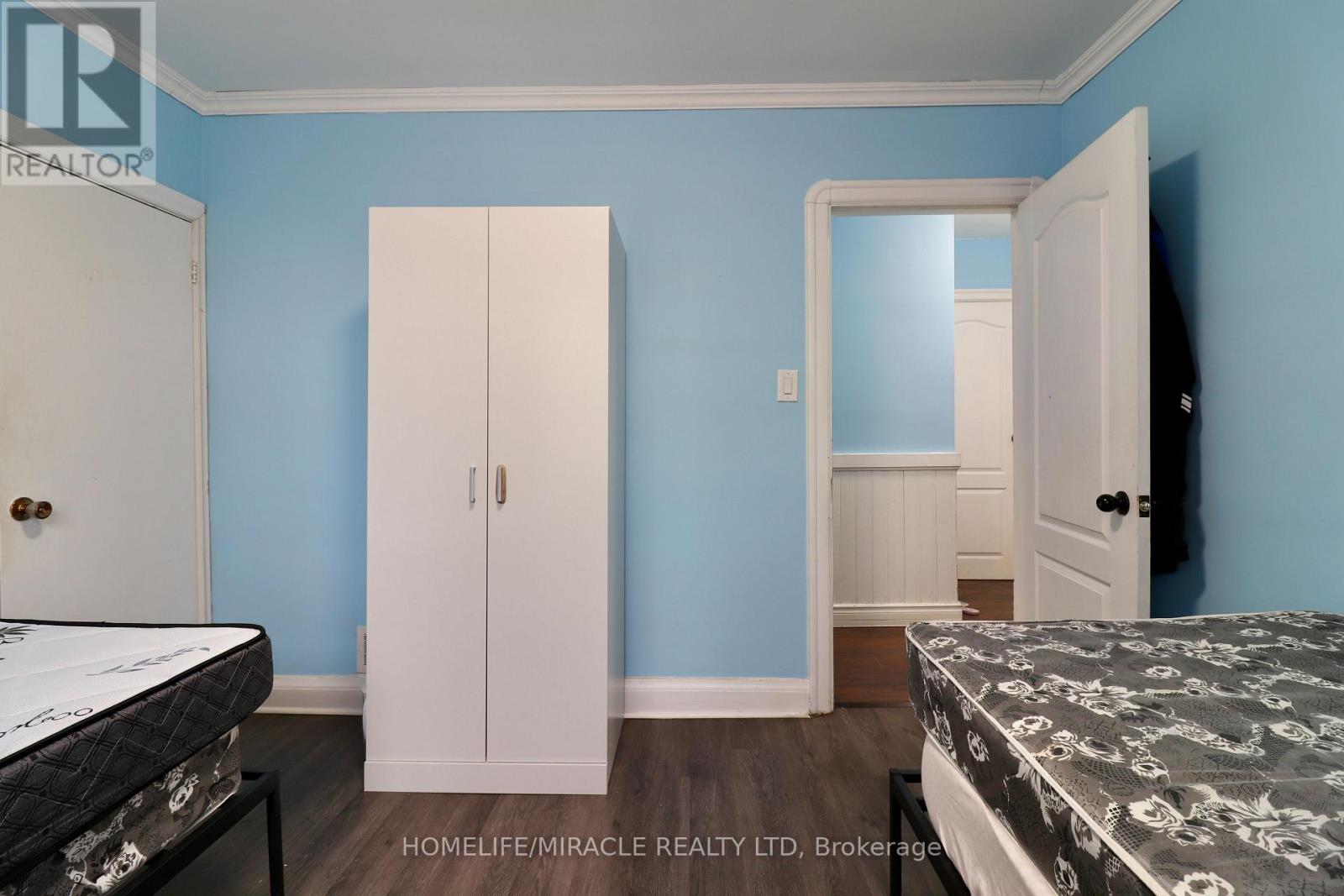 80 Roseview Avenue Property Photo 12