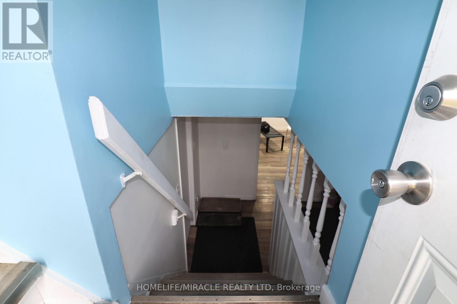 80 Roseview Avenue Property Photo 23
