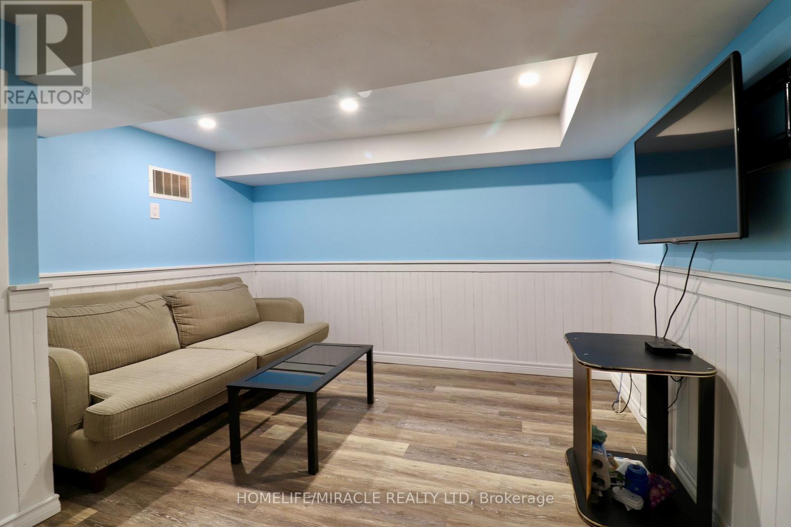 80 Roseview Avenue Property Photo 28