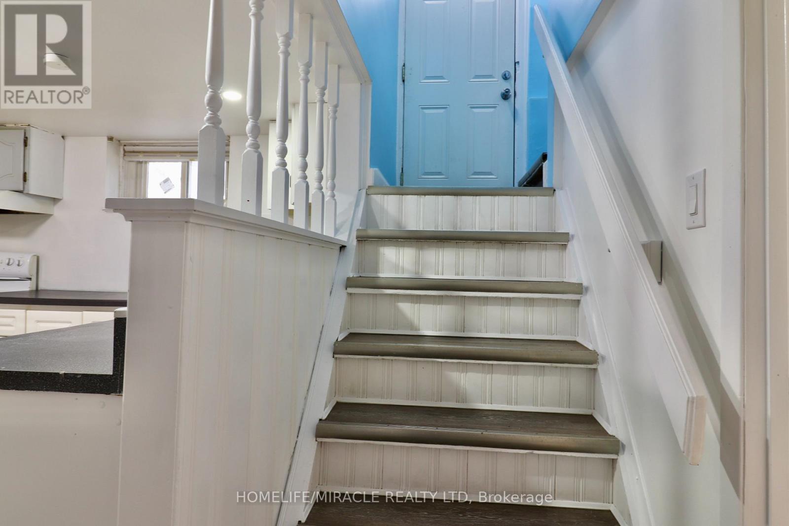 80 Roseview Avenue Property Photo 33