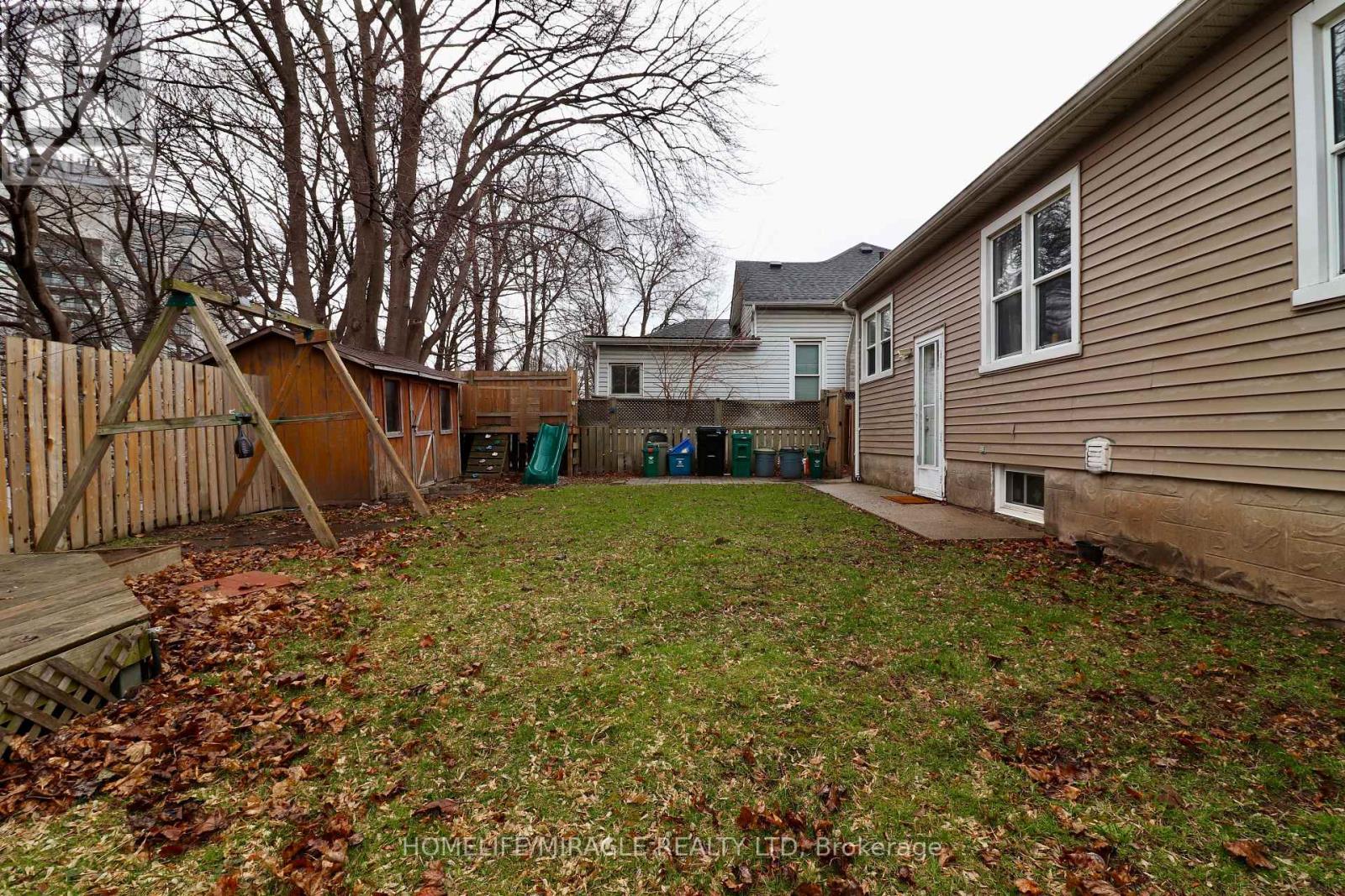 80 Roseview Avenue Property Photo 39