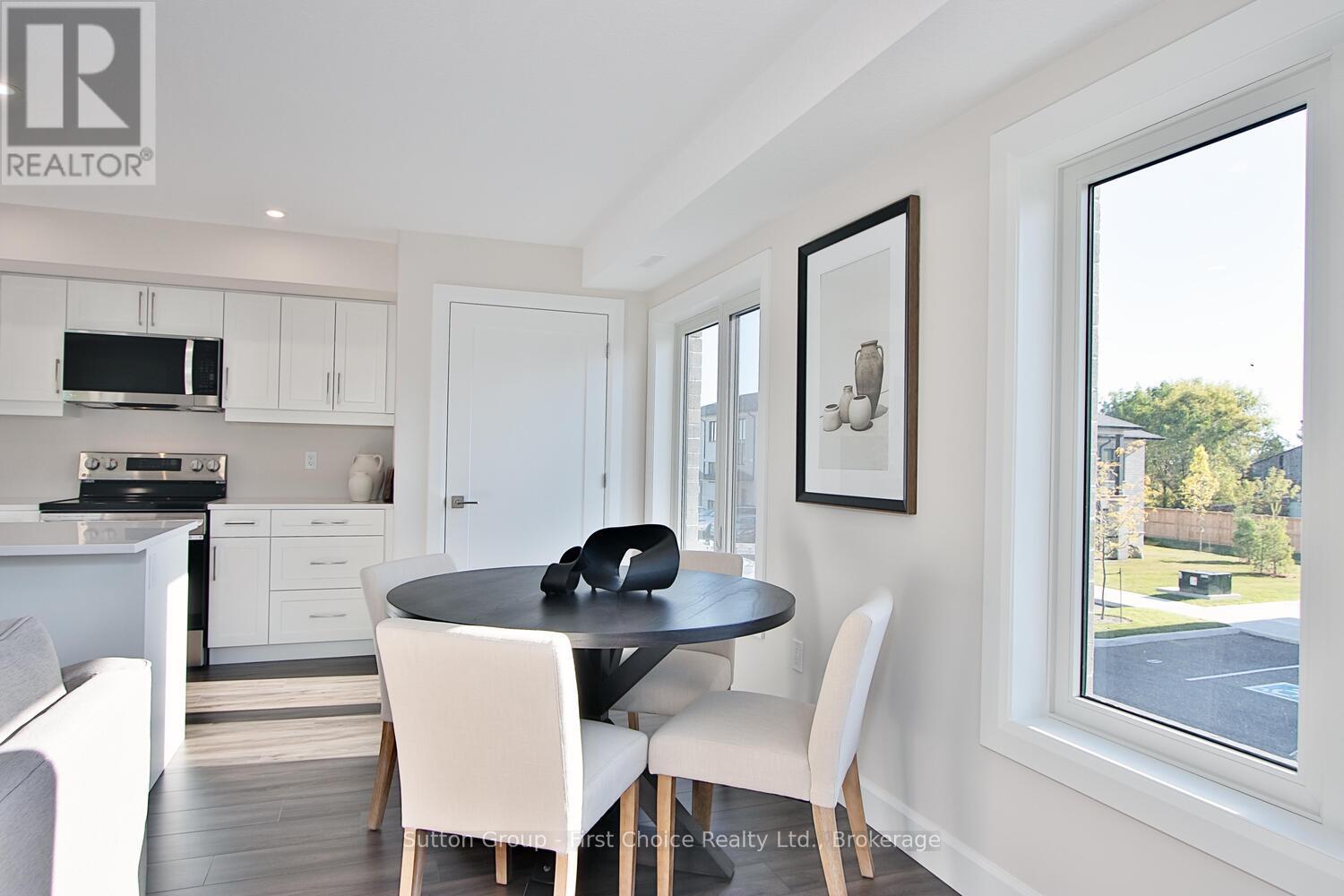 Unit 35 - 3202 Vivian Line Property Photo 18