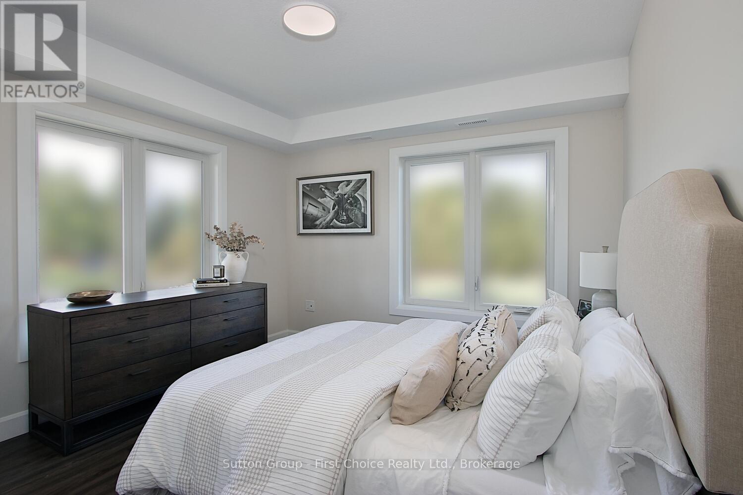Unit 35 - 3202 Vivian Line Property Photo 21